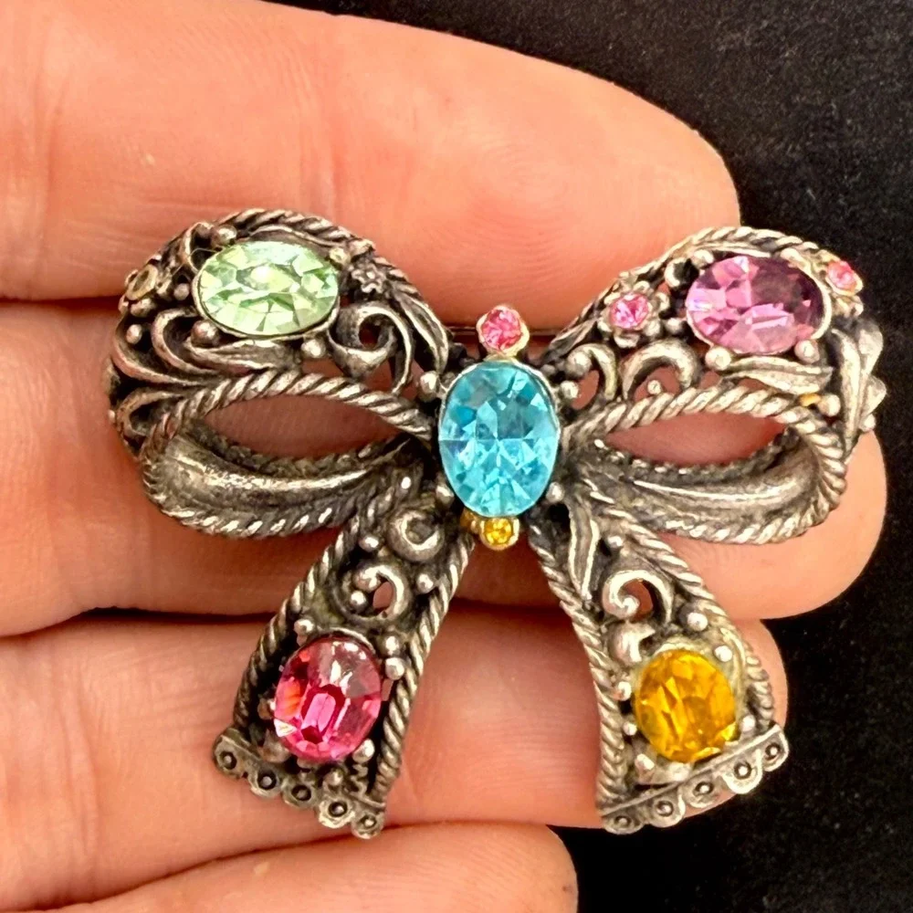 Vintage‎ Pot Metal Bow Brooch Pastel Fruit Salad Rhinestone READ